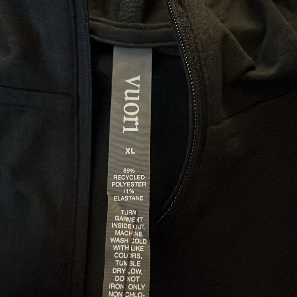 NWT Men’s Vuori “Ponto Performance 1/2 Zip Hoodie”. XL & in a “Midnight Heather” - Picture 12 of 13